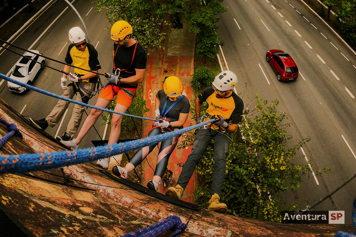 Rapel para iniciantes no Viaduto Oscar Freire
