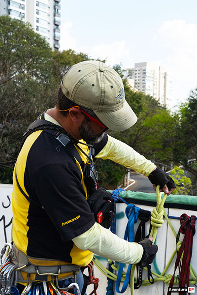 Acompanhamento de procedimentos tcnicos para colocao de freio 8